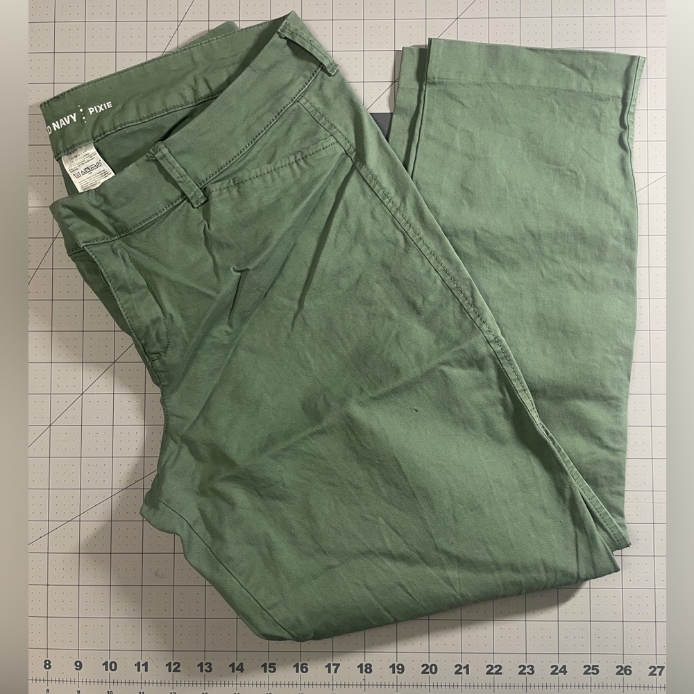 Old Navy Women’s - Pixie Pants - Green